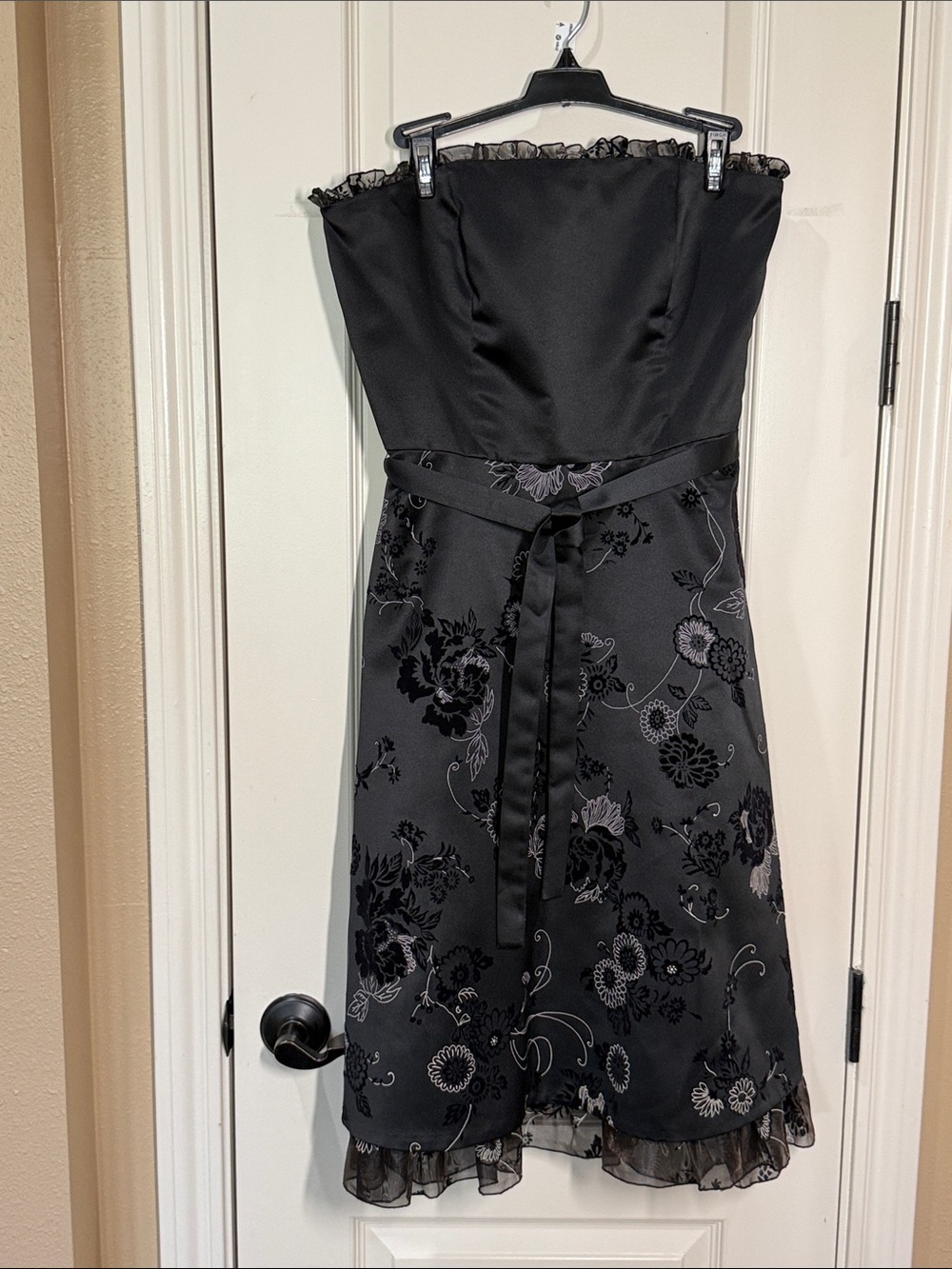 Spenser Jeremy Black Strapless Floral Jacquard Cocktail Dress